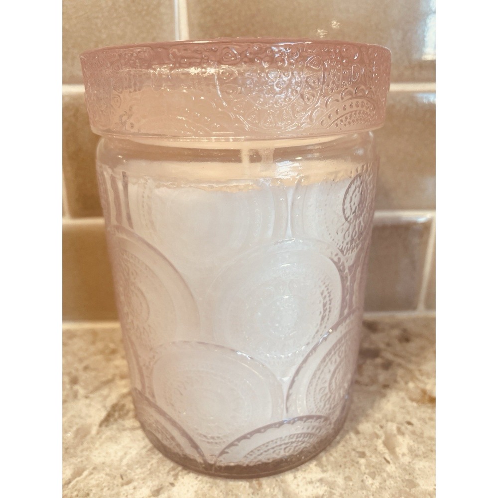 Leoben Co No 34 JASMINE SANTAL 18oz Pink Embossed Mandala Glass Candle NEW - Picture 2 of 3